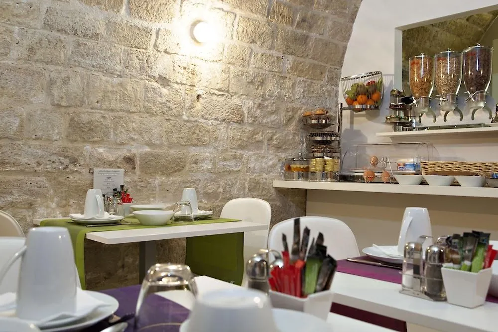 Hotell Elysee Secret 4*